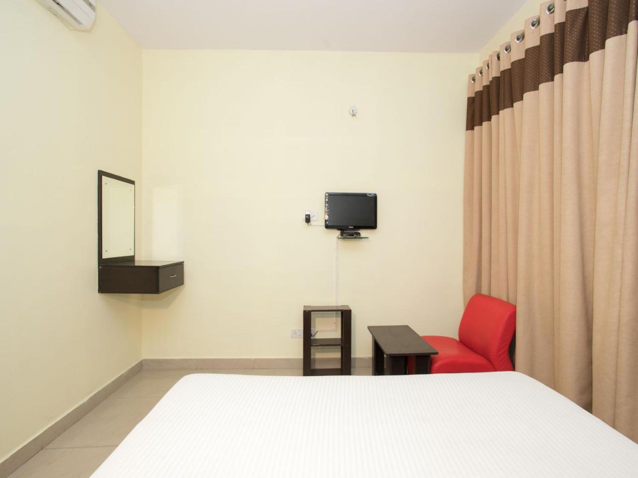 Oyo 10378 Hotel Hibiscus Mayflower Bangalore Exterior photo