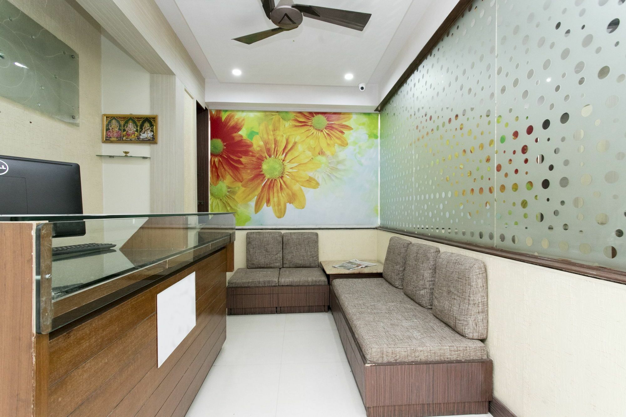 Oyo 10378 Hotel Hibiscus Mayflower Bangalore Exterior photo